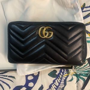 Extra Large Black Gucci Marmont Wallet